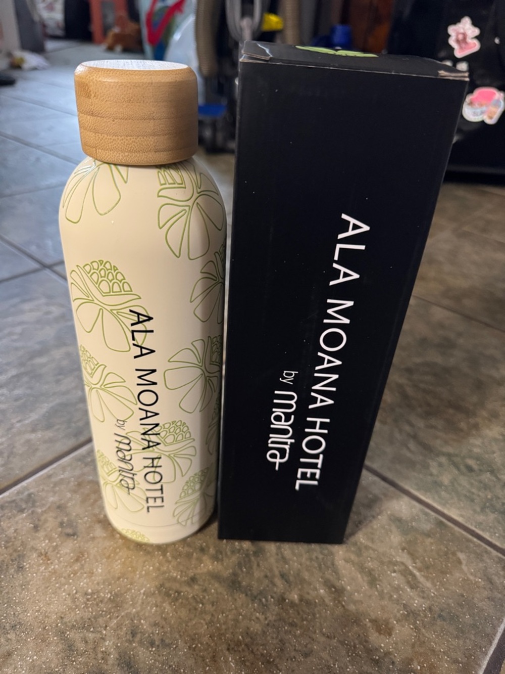 Cream Bamboo Top Insulated Water Bottle